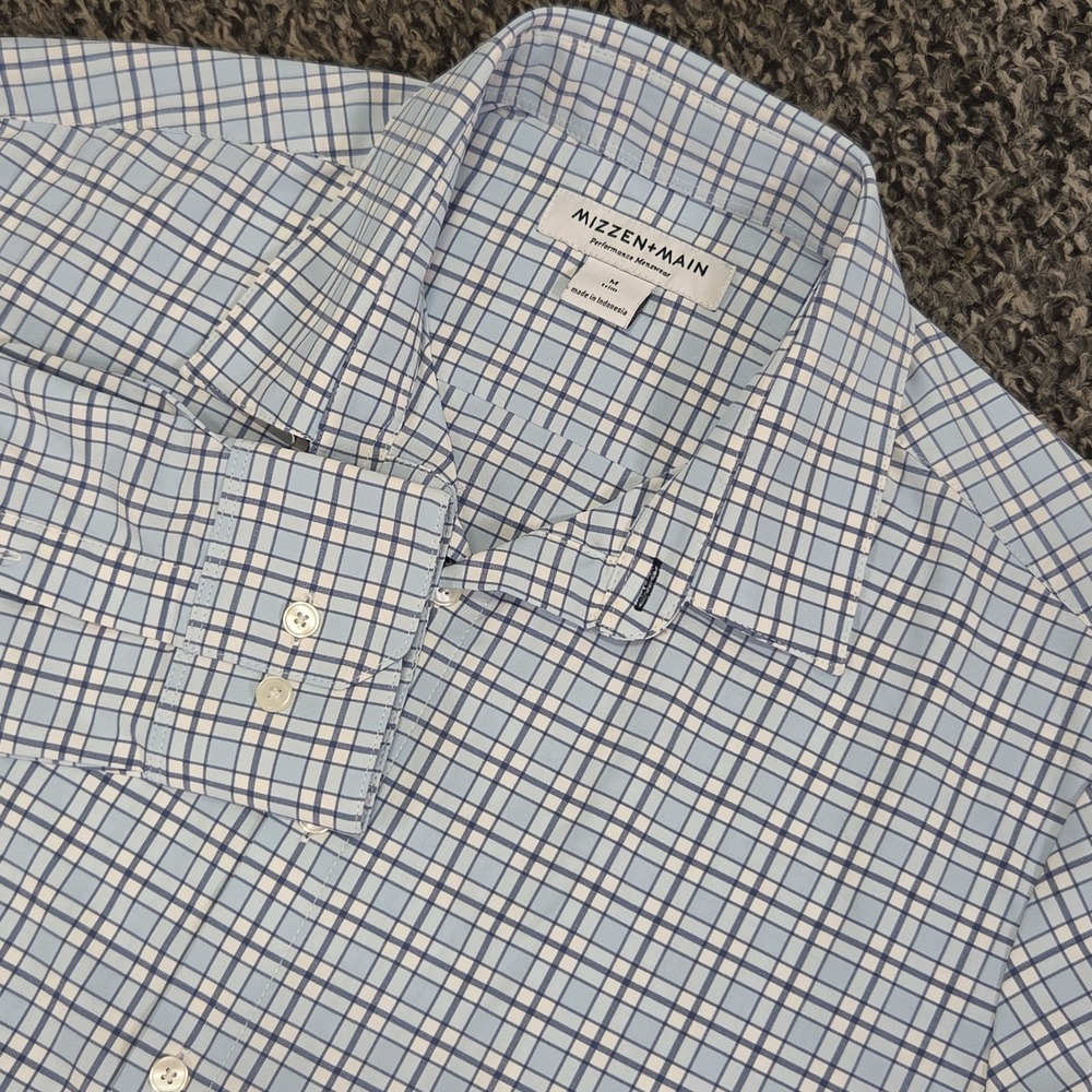 Mizzen Main Performance Shirt Mens Medium Trim Blue Plaid Long Sleeve Button Up